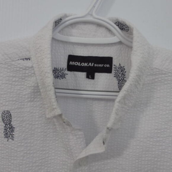 Molokai Seersucker White and Navy Blue Pineapple Button Down Shirt - Picture 6 of 12